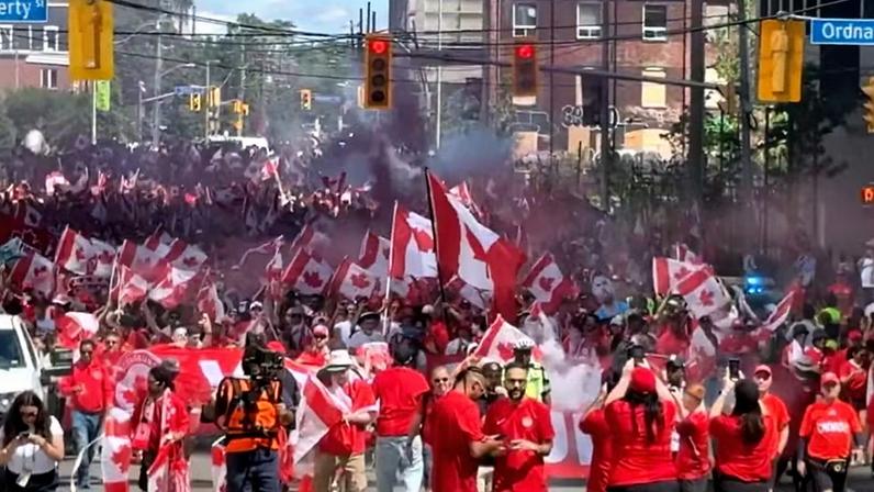 Caminhada canadenses — Foto: Reprodução