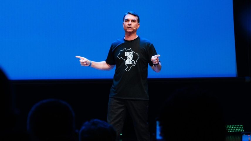 Flávio Bolsonaro — Foto: Vittor Sales/Divulgação