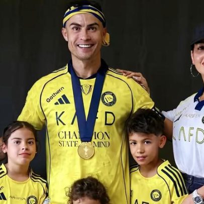 Cristiano Ronaldo homenageia os filhos com chuteiras na Copa do Mundo