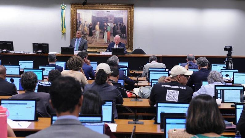 Sessão na CCJ da Câmara discute PEC sobre o fim da escala 6x1 - 15/04/2026 (Renato Araújo / Câmara dos Deputados/Divulgação)