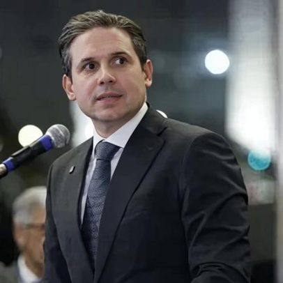 Motta afirma ter pedido ao governo retirada de urgência do PL da 6x1