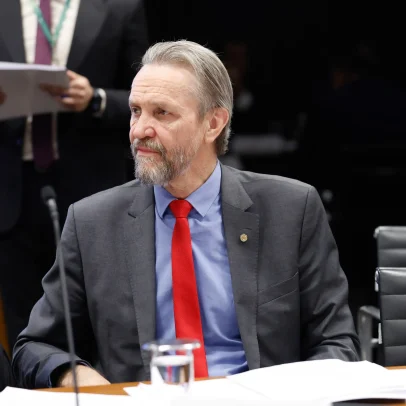 PT apresenta PEC para incluir Pix na Constituição sem autonomia do BC