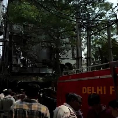 Incêndio em restaurante na Índia deixa ao menos 21 mortos