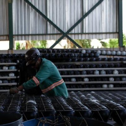 Indústria avança 0,7% em abril, quarta alta consecutiva