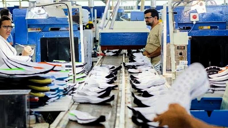 IBGE divulga dados da produção Industrial de abril