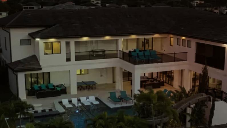 Neymar | Mansão alugada para hospedar amigos e familiares do craque