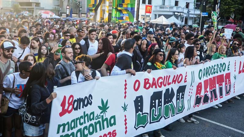 São Paulo (SP), 21/06/2026 - 18ª Marcha da Maconha na avenida Paulista. Foto: Paulo Pinto/Agência Brasil