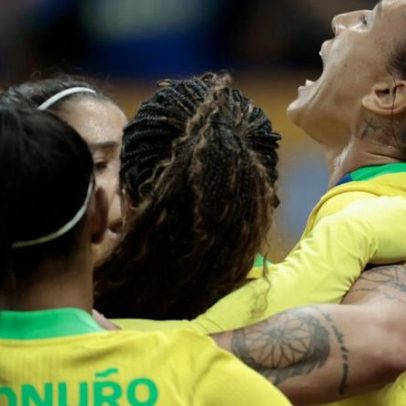 Seleção brasileira feminina vence EUA em virada relâmpago