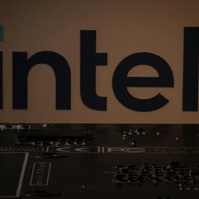 Ações da Intel sobem após acordo de fornecimento de chips para Google