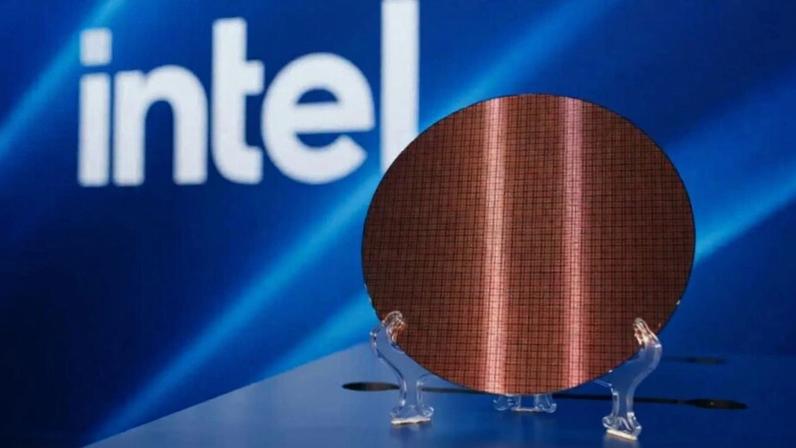 Intel apresenta melhorias do 18A-P, com transistores de contato duplo