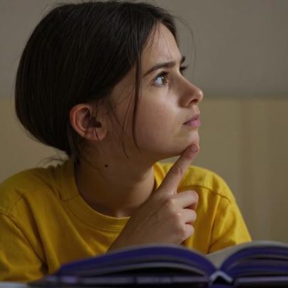 Dilema parental: quem é a criança enquanto o adulto planeja o seu futuro
