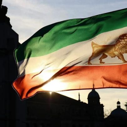 Justiça dos EUA autoriza Fifa a vetar bandeira da oposição iraniana na Copa