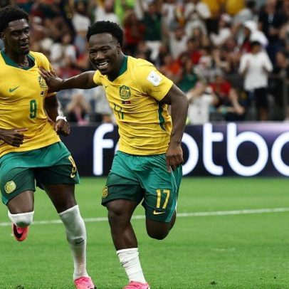 Austrália usa seleção com refugiados para desafiar conservadorismo da Fifa e EUA