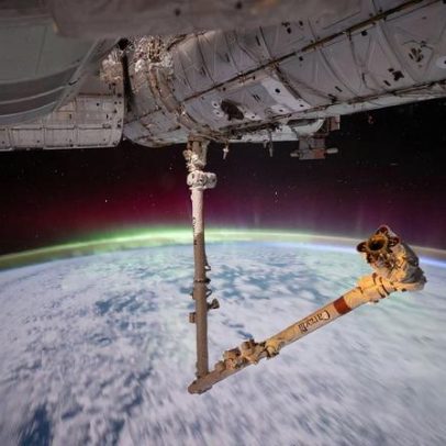 Expedição 74 realiza instalações científicas e preparo de traje antes de reparo do Canadarm2