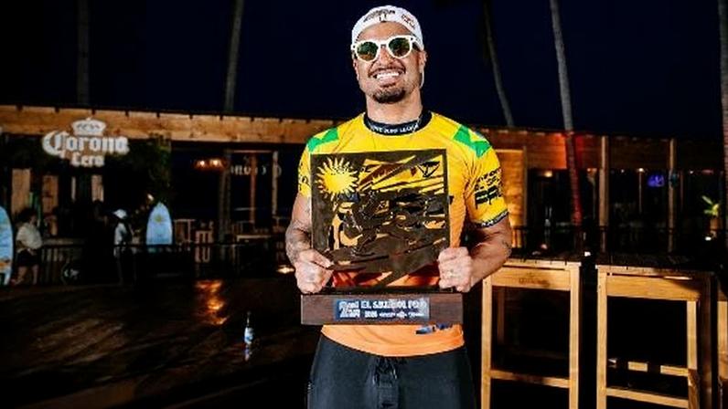 Italo Ferreira foi vice-campeão em El Salvador