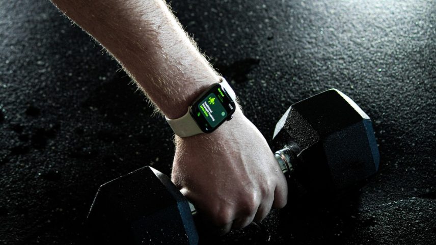 Smartwatches são aliados na contagem de calorias, mas não são muito precisos — Foto: Unsplash