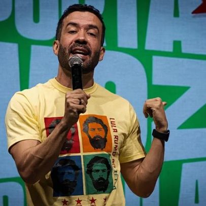 Janones orienta militância a criar versão dos fatos