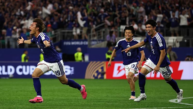 Japão e Holanda empataram em 2 x 2 em uma partida marcada pela ofensividade de ambas equipes