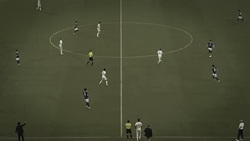 Japão aproveita regra anticera que será usada na Copa para marcar gol da vitória contra Islândia