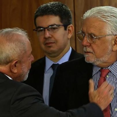 Lula chama Randolfe Rodrigues para acompanhar saída de Jaques Wagner