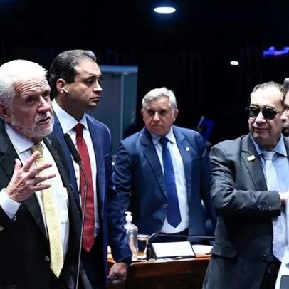 Wagner perde apoio da bancada do PT sob pressão para saída do governo