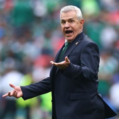 Técnicos divergem após jogo de abertura da Copa