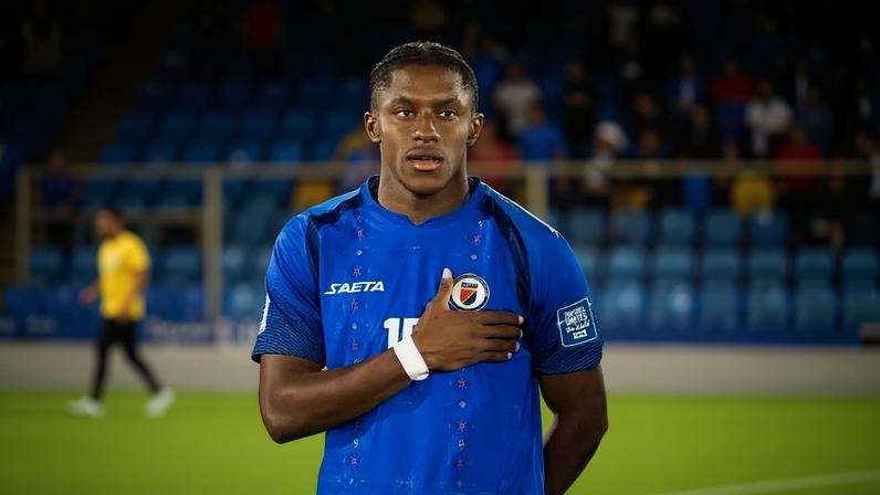 Jean-Ricner Bellegarde, jogador da seleção do Haiti