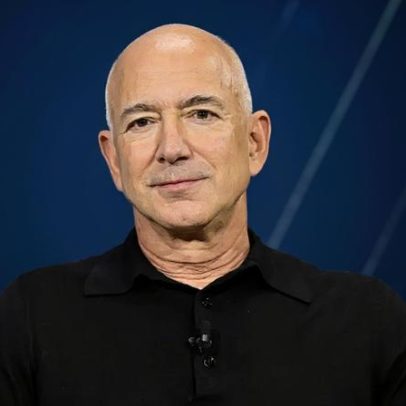 Bezos: IA deve criar escassez de trabalhadores, não desemprego