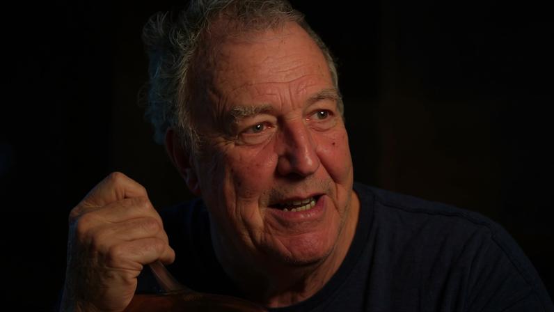 Jeremy Clarkson, de Top Gear, revela diagnóstico de câncer agressivo
