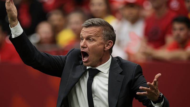 Jesse Marsch, técnico do Canadá, durante derrota contra a Suíça na Copa