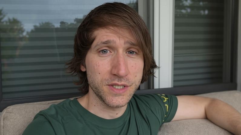 YouTuber viraliza aborto por Síndrome de Down, rebate críticas religiosas
