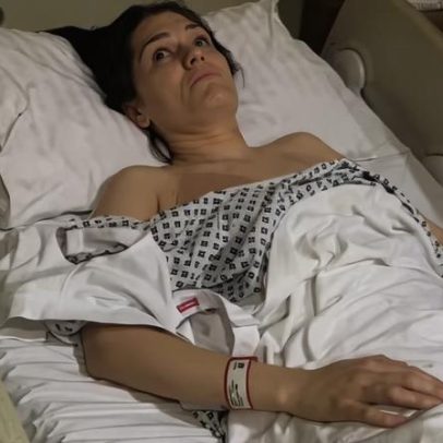 Jessie J comemora um ano da mastectomia e faz alerta sobre autoexame
