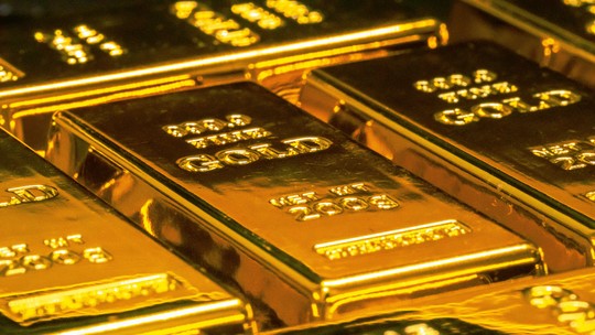 Ouro fica estável após rali com acordo entre EUA e Irã