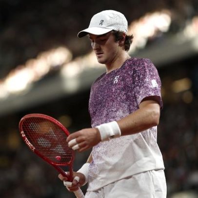 João Fonseca perde para Mensik e encerra Roland Garros com campanha inédita