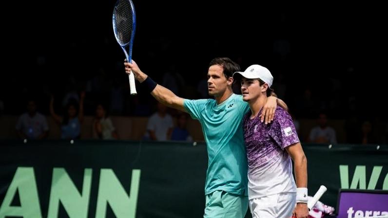 João Fonseca e Daniel Altmaier avançam nas duplas no ATP 500 de Halle