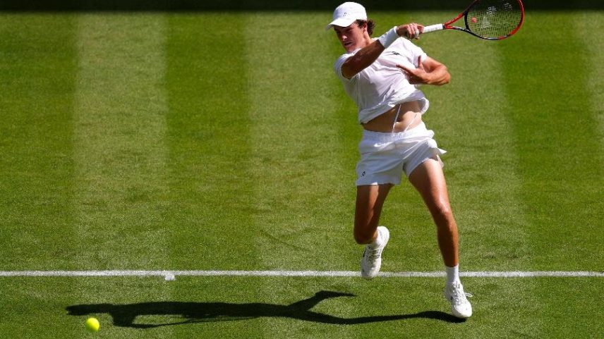 João Fonseca na primeira rodada de Wimbledon em 2025