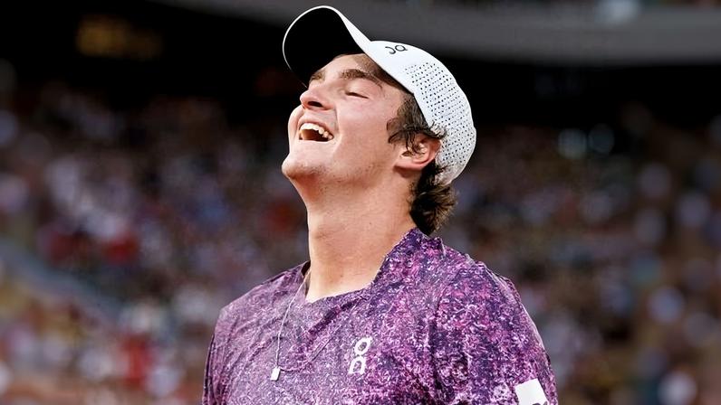 João Fonseca x Mensik nas quartas de Roland Garros: horário e transmissão