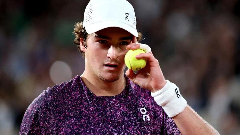 João Fonseca nas quartas de final de Roland Garros em 2026