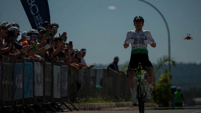 João Pedro Rossi vence o Brasileiro de Ciclismo Estrada em Brasília