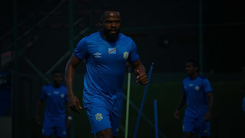 Jogador da RD Congo em treinos na Bélgica