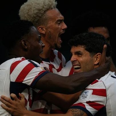 Massini diz que foi o primeiro amasso da Copa após EUA golearem Paraguai
