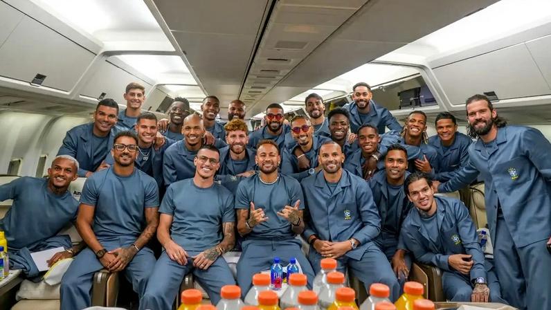Jogadores da seleção brasileira rumo à Copa do Mundo: nos EUA, atraso entre Nova Jersey e Miami (Nelson Terme/CBF)