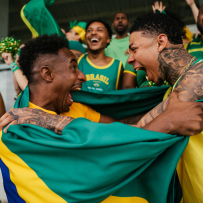 Trabalhadores podem folgar ou sair mais cedo durante jogos do Brasil na Copa