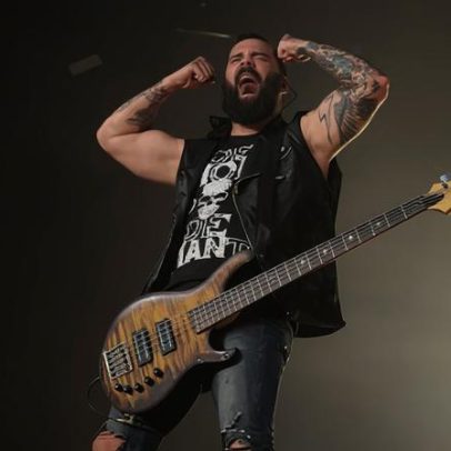 John Cooper afirma que hard rock não é demoníaco: música pertence a Deus