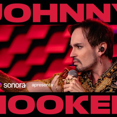 Johnny Hooker canta sucessos de 20 anos de carreira