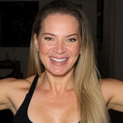 Joice Hasselmann revela peso usado em treino de academia