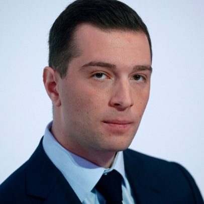 Jordan Bardella é o político mais popular da França e possível presidente