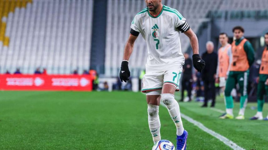 Mahrez (Argélia) durante jogo contra o Uruguai, no dia 31.03.2026.