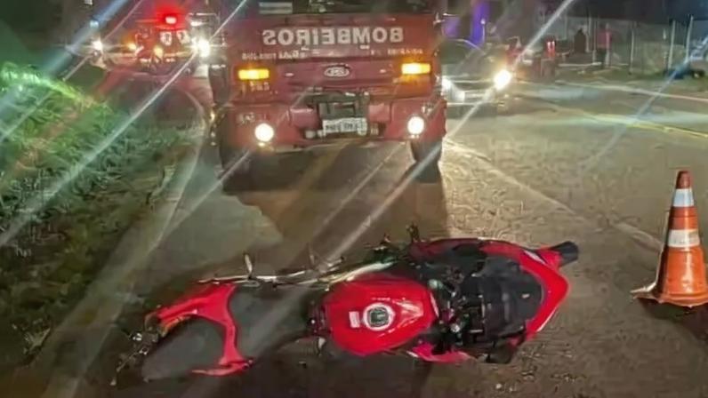 Imagem colorida mostra jovem que morreu em acidente de carro - Metrópoles