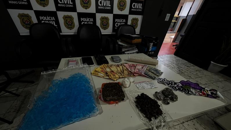 Jovem é preso por tráfico de drogas em frente a centro educacional infantil no Norte de Minas